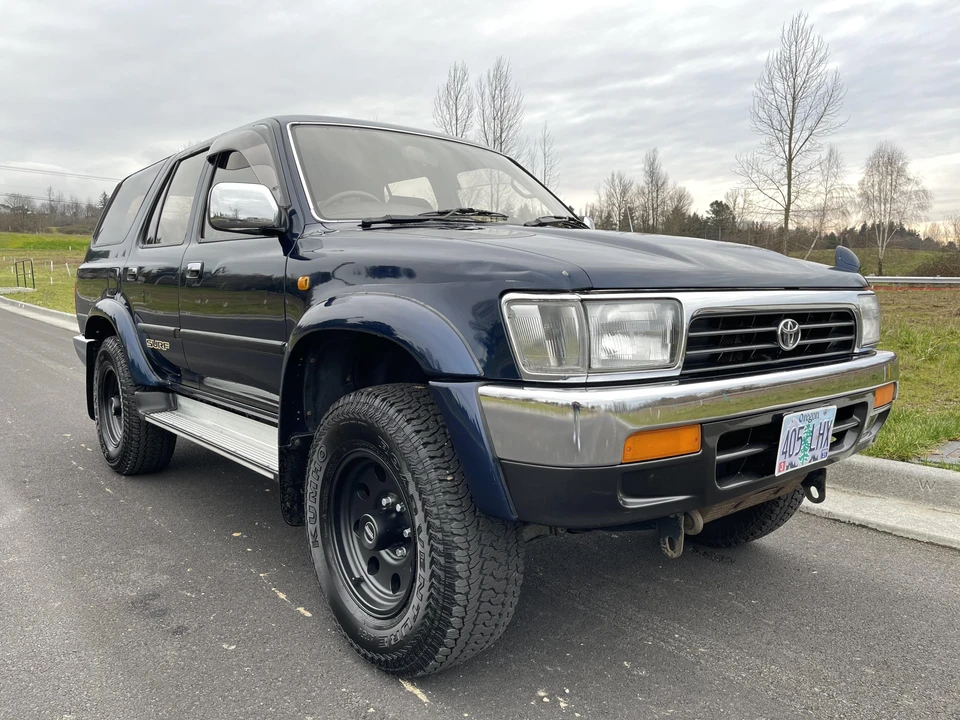 1994 Toyota Hilux 5th Gen - Image 2 of 31