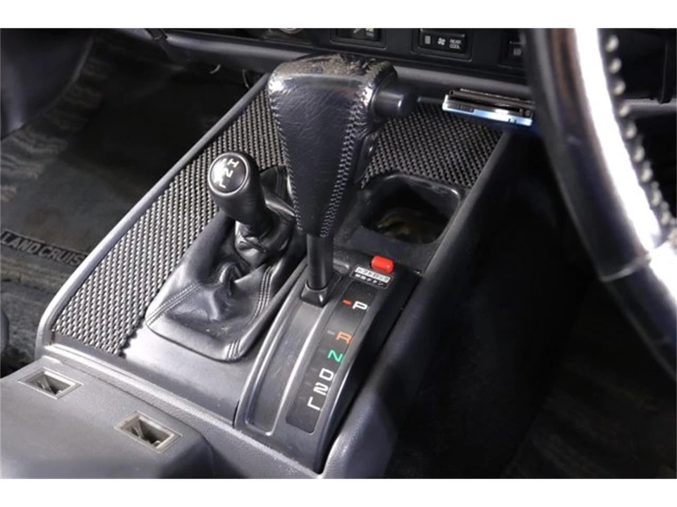 1994 Toyota J80 Land Cruiser - Image 16 of 31