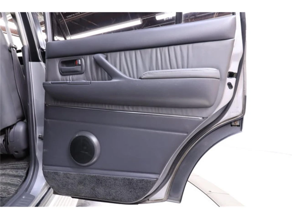 1994 Toyota J80 Land Cruiser - Image 26 of 31