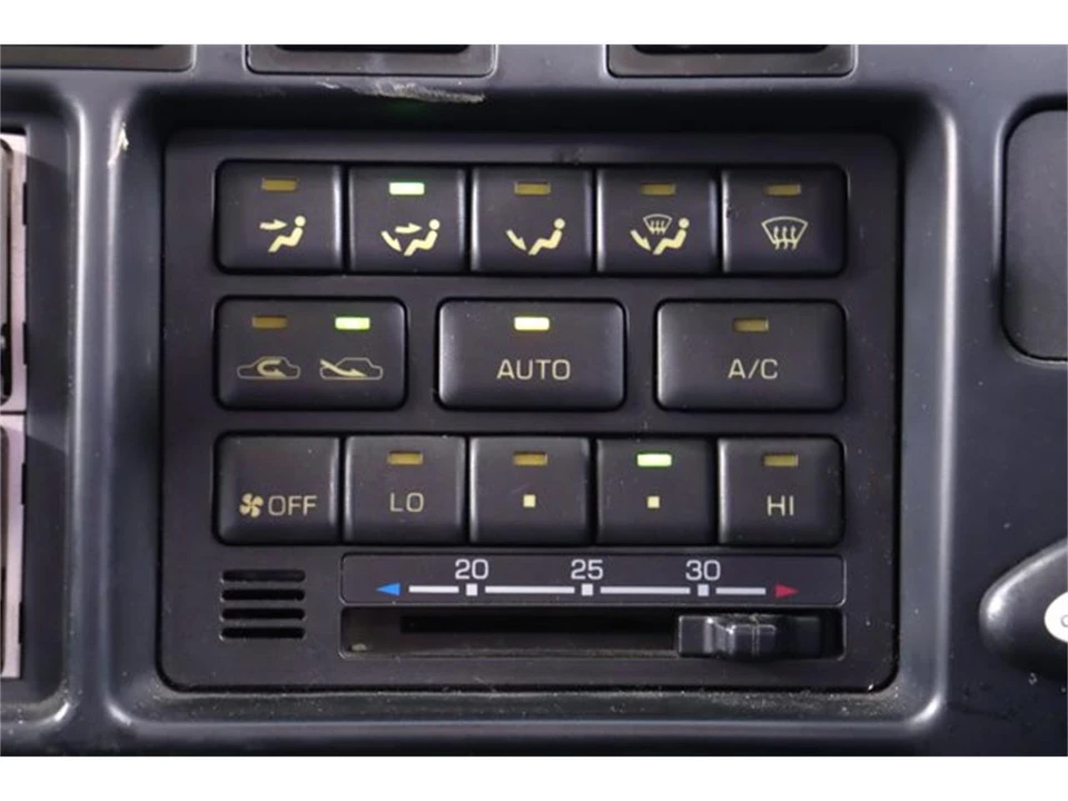 1994 Toyota J80 Land Cruiser - Image 15 of 31