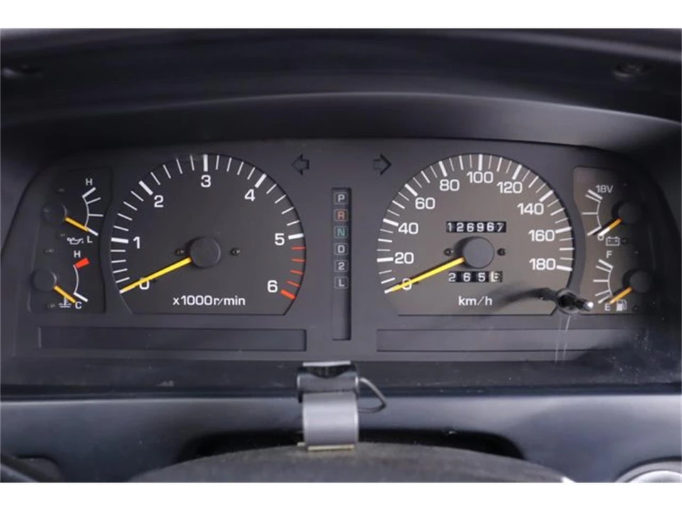 1994 Toyota J80 Land Cruiser - Image 11 of 31
