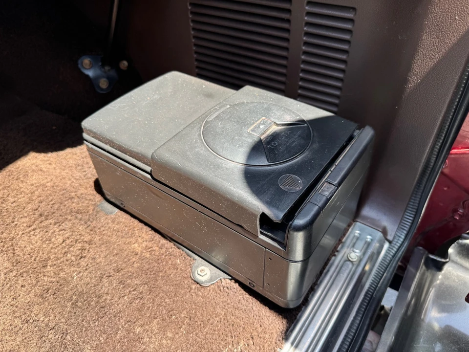 1994 Toyota J80 Land Cruiser - Image 15 of 21