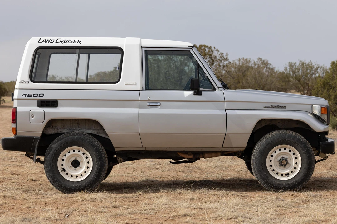 1994 Toyota J70 Land Cruiser - Image 3 of 31