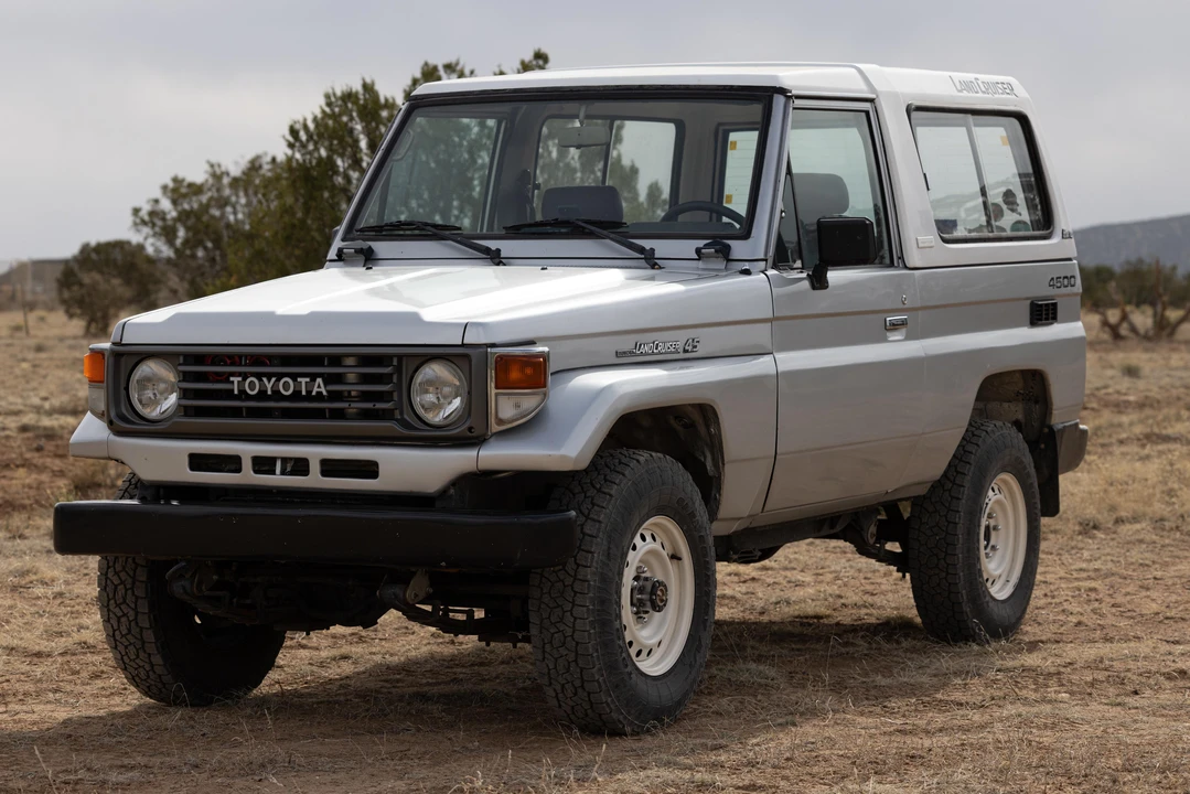 1994 Toyota J70 Land Cruiser - Image 7 of 31