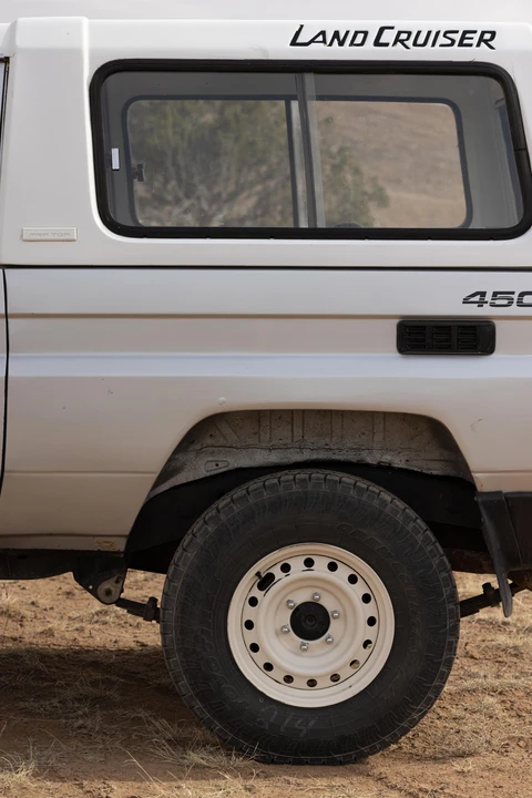 1994 Toyota J70 Land Cruiser - Image 23 of 31