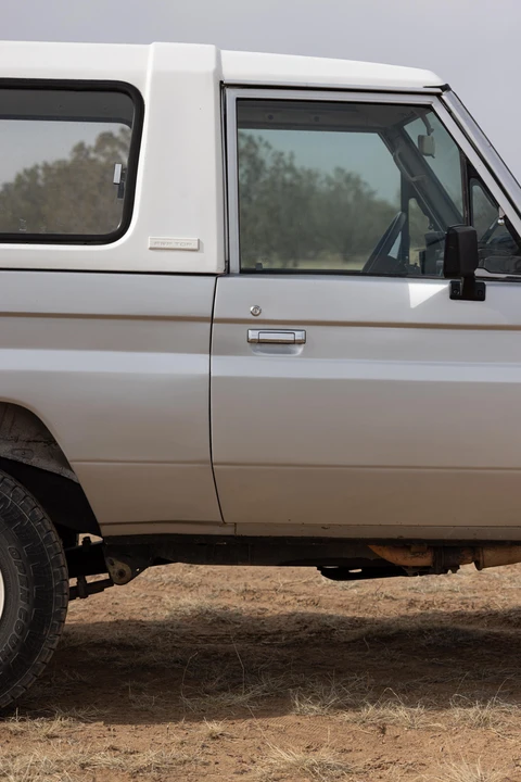 1994 Toyota J70 Land Cruiser - Image 28 of 31