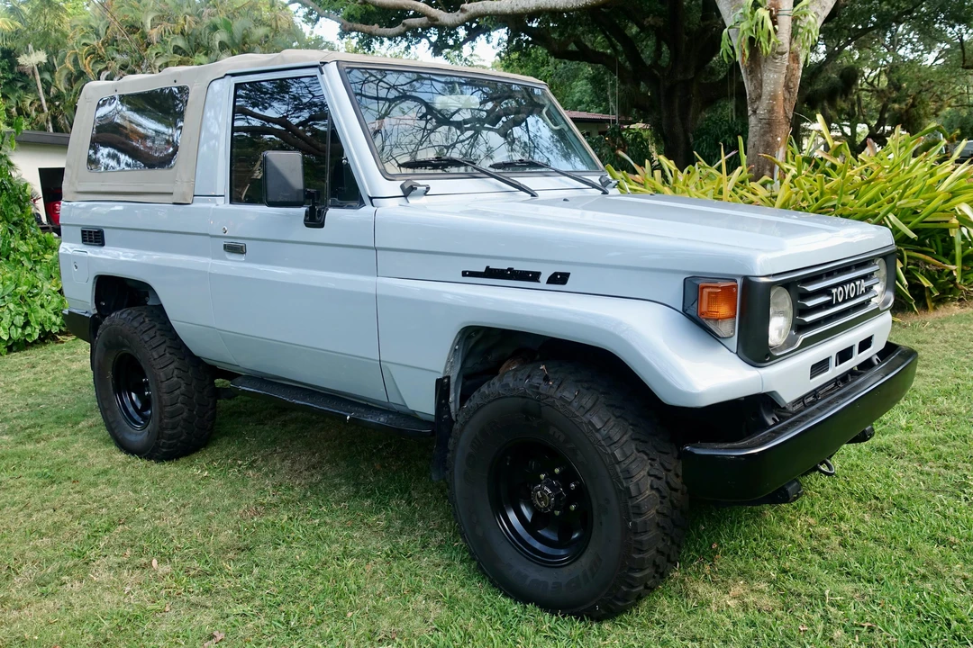 1994 Toyota J70 Land Cruiser - Image 21 of 31