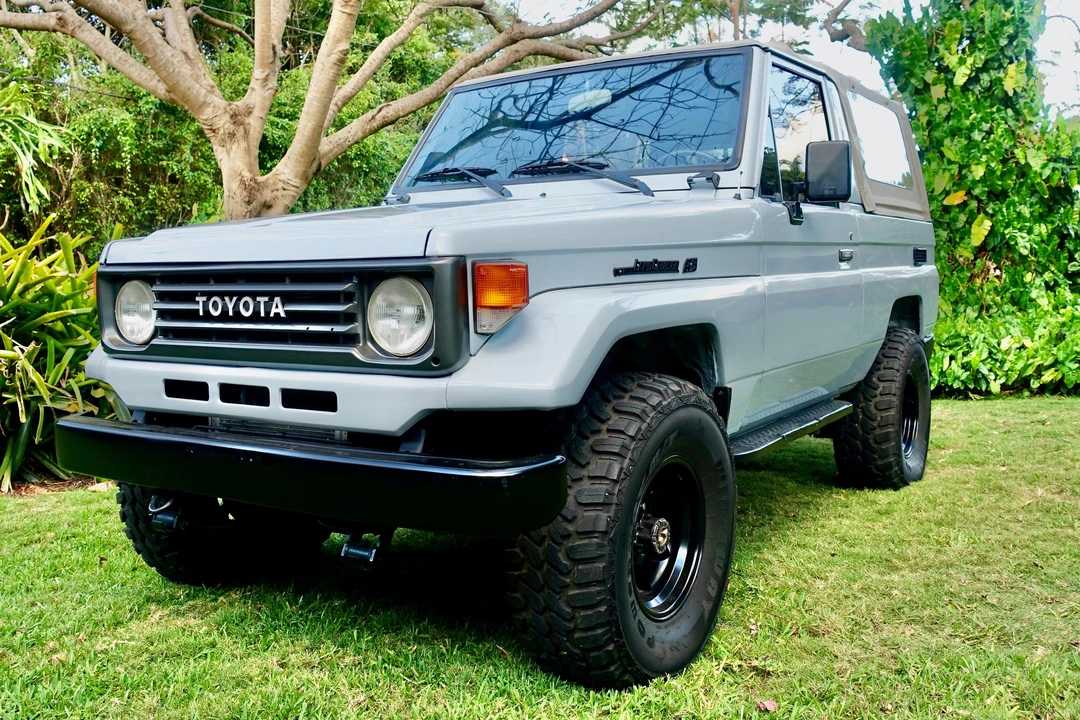 1994 Toyota J70 Land Cruiser - Image 7 of 31