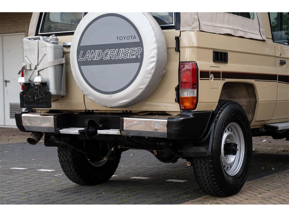 1994 Toyota J80 Land Cruiser - Image 4 of 11