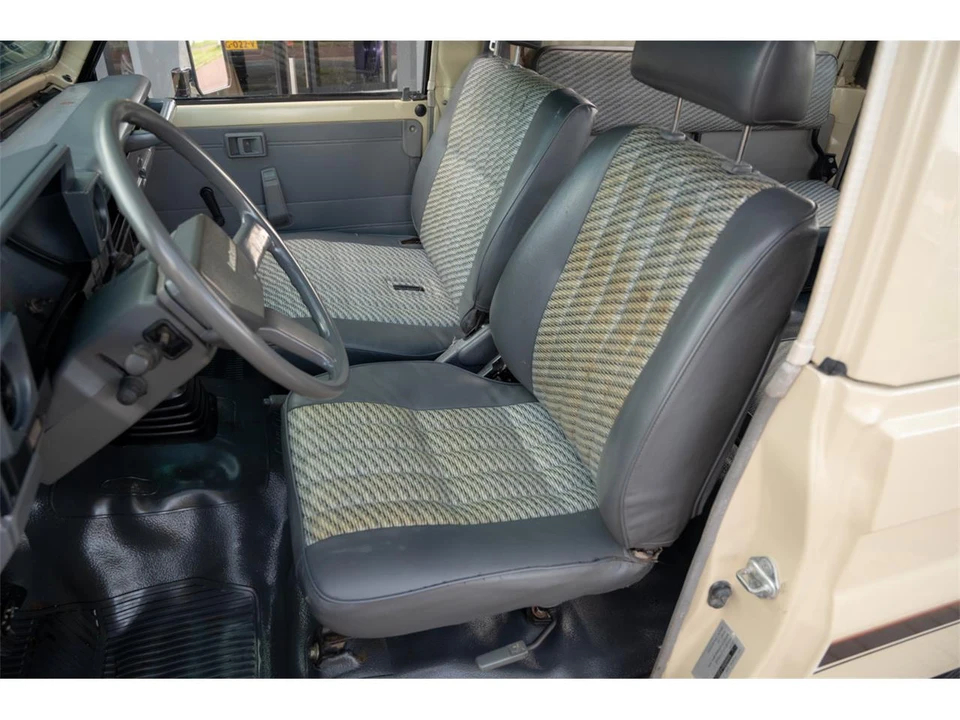 1994 Toyota J80 Land Cruiser - Image 7 of 11
