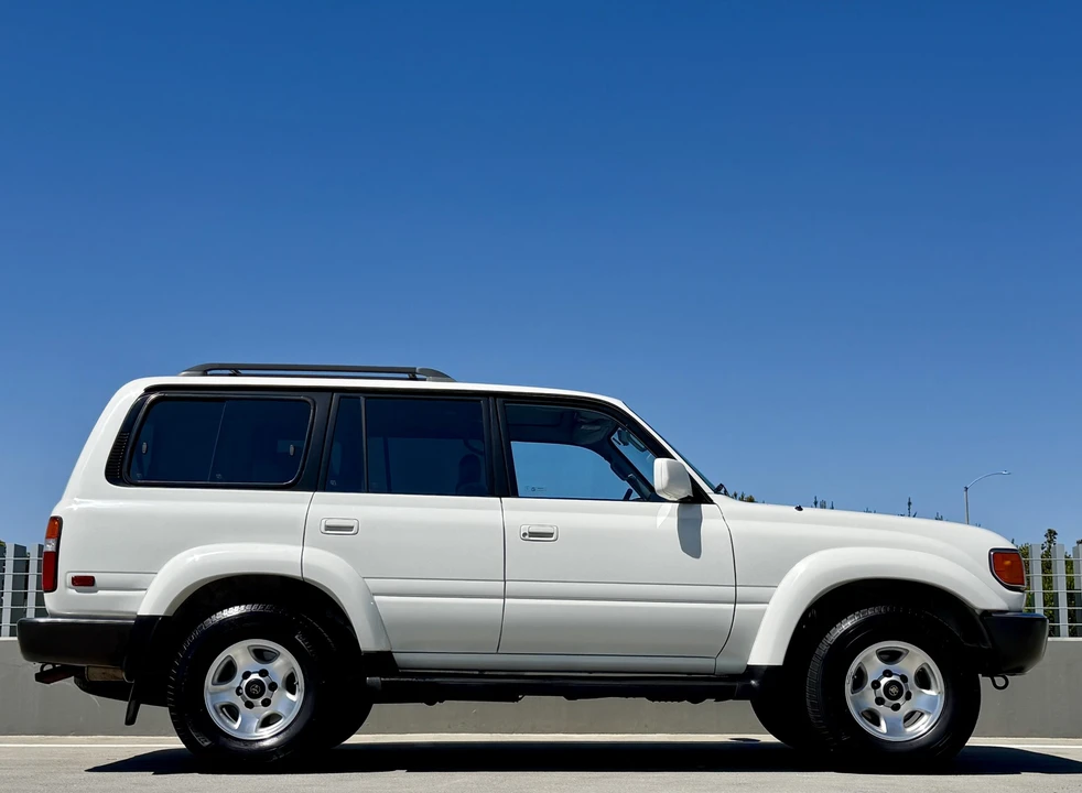 1994 Toyota J80 Land Cruiser - Image 16 of 31