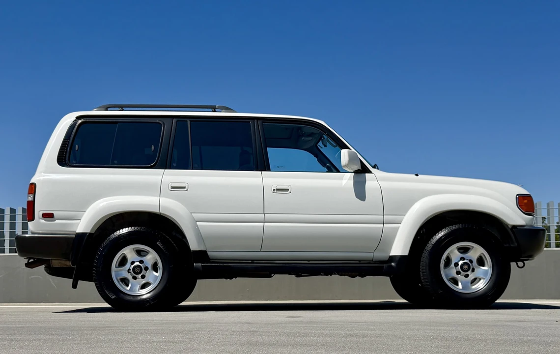 1994 Toyota J80 Land Cruiser - Image 17 of 31