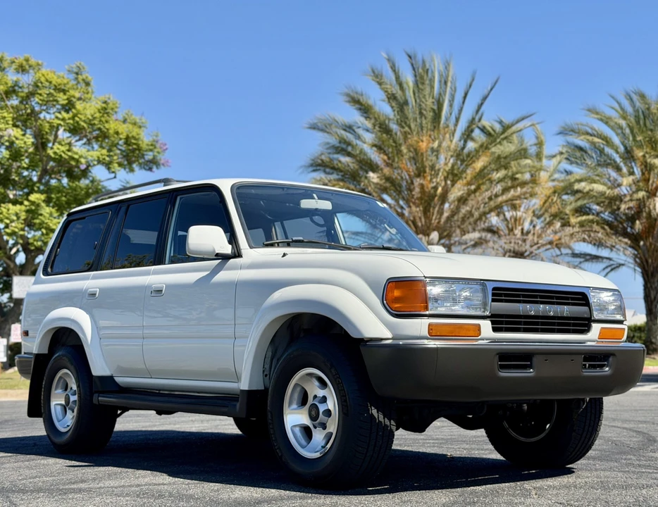 1994 Toyota J80 Land Cruiser - Image 10 of 31