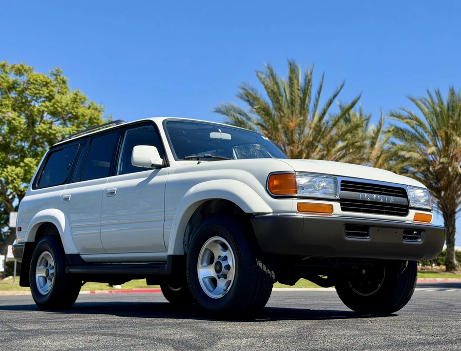 1994 Toyota J80 Land Cruiser - Image 12 of 31