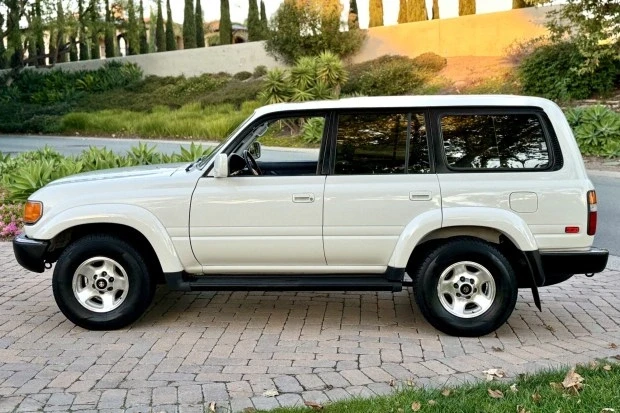 1994 Toyota J80 Land Cruiser - Image 3 of 7