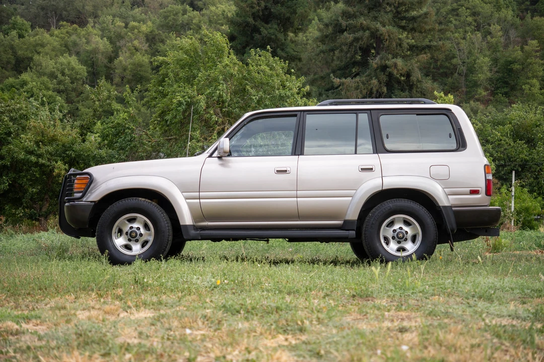 1994 Toyota J80 Land Cruiser - Image 11 of 31