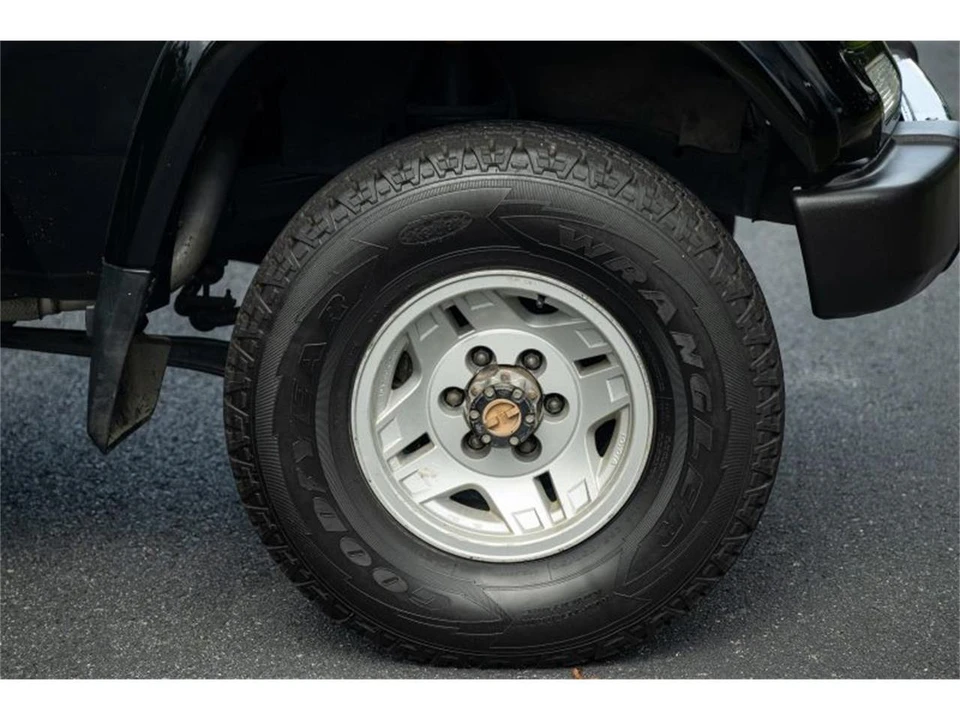 1994 Toyota J80 Land Cruiser - Image 28 of 31