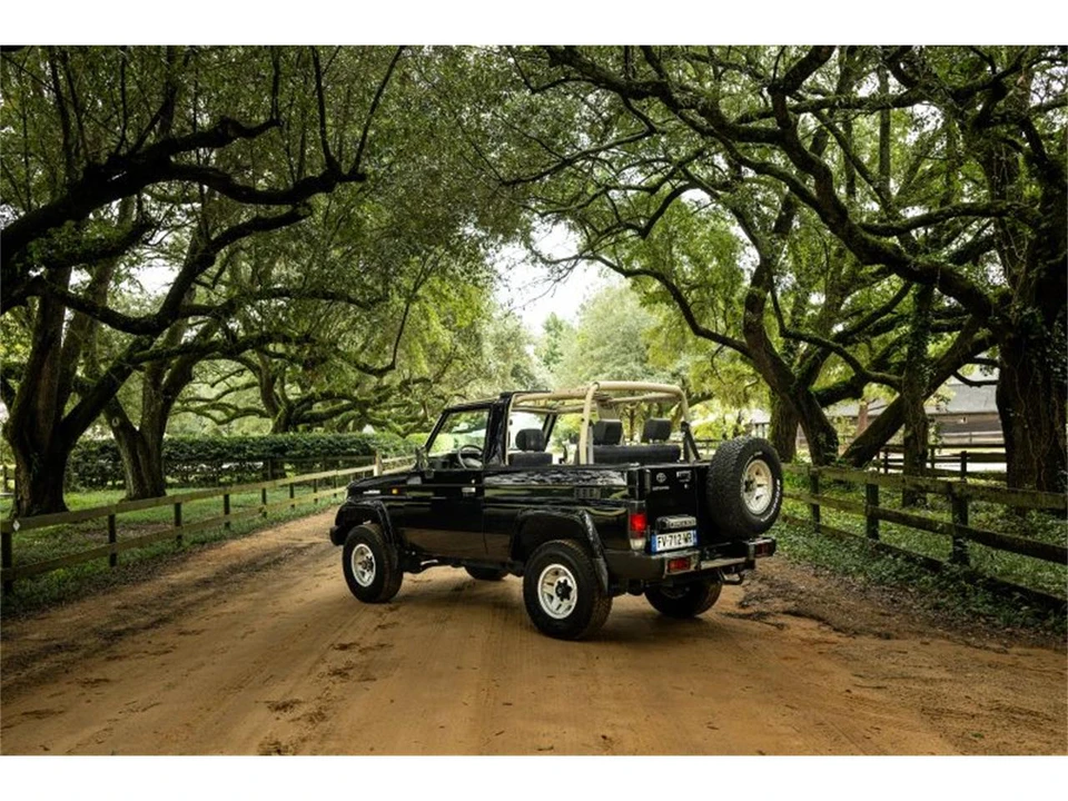 1994 Toyota J80 Land Cruiser - Image 3 of 31