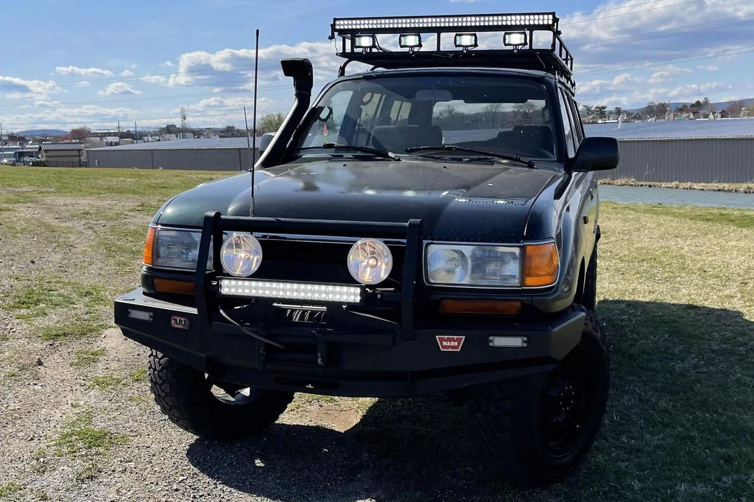 1994 Toyota J80 Land Cruiser - Image 2 of 31