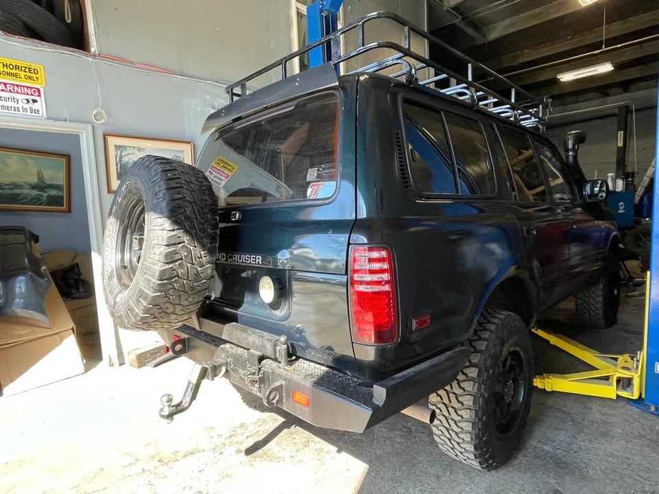 1994 Toyota J80 Land Cruiser - Image 15 of 31