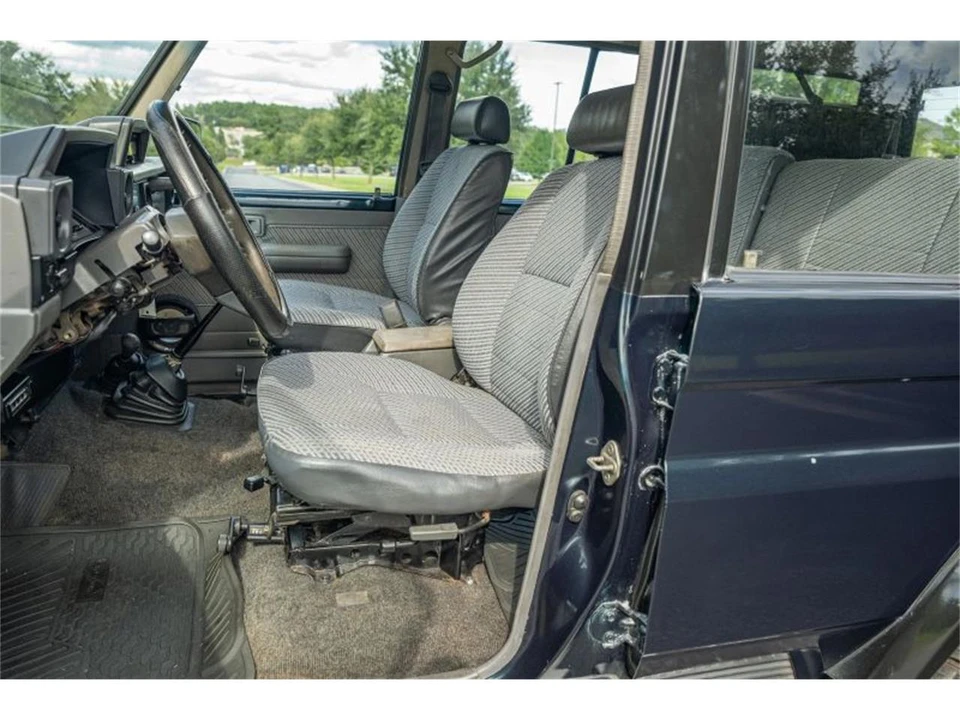 1994 Toyota J80 Land Cruiser - Image 28 of 31
