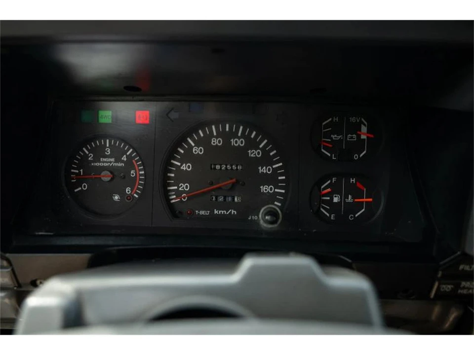 1994 Toyota J80 Land Cruiser - Image 10 of 31