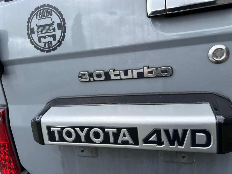 1994 Toyota J70 Land Cruiser Prado - Image 16 of 31
