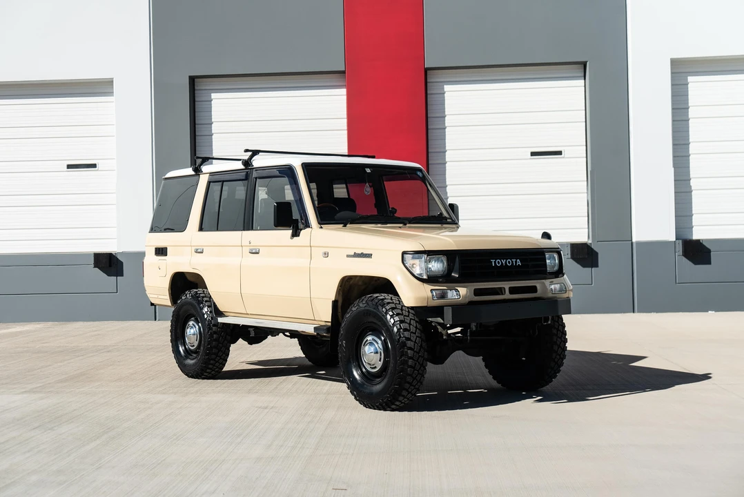1994 Toyota J70 Land Cruiser Prado - Image 9 of 31