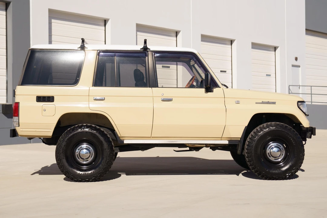 1994 Toyota J70 Land Cruiser Prado - Image 3 of 31