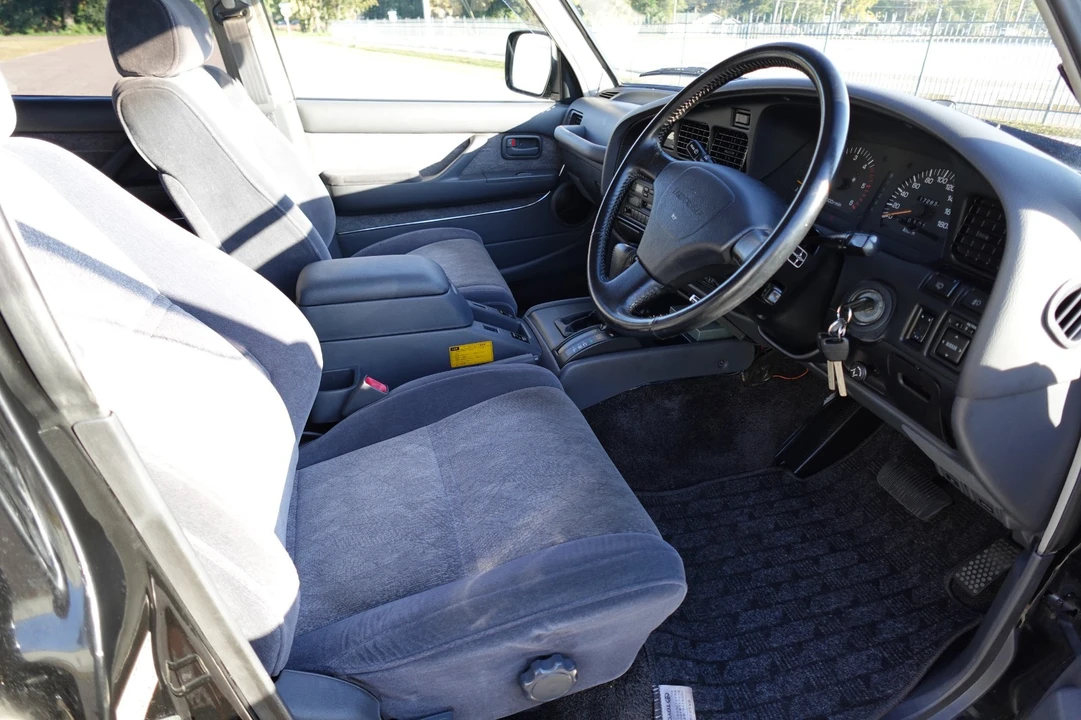 1994 Toyota J80 Land Cruiser - Image 15 of 19