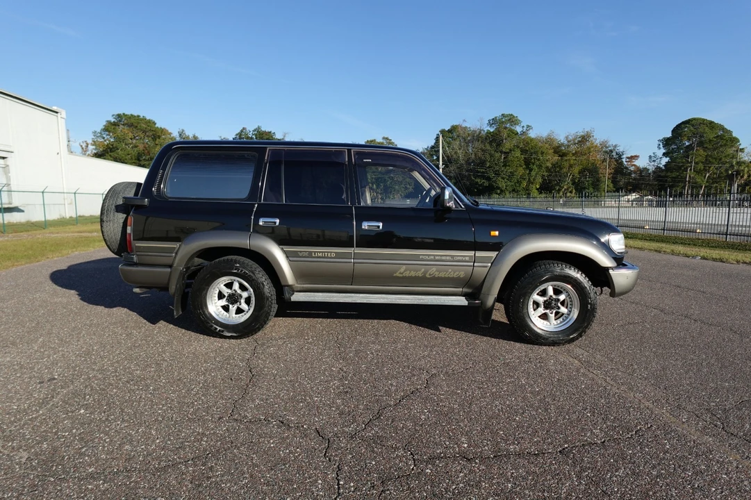 1994 Toyota J80 Land Cruiser - Image 6 of 19