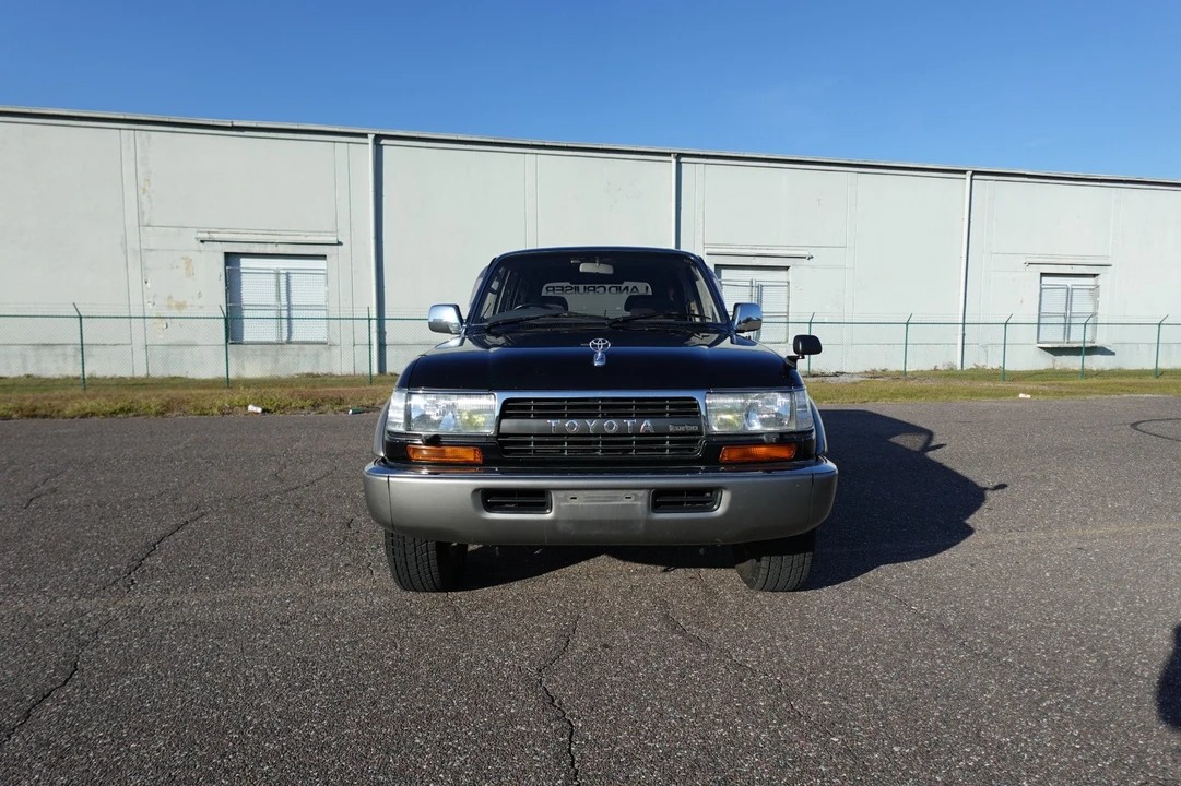 1994 Toyota J80 Land Cruiser - Image 2 of 19