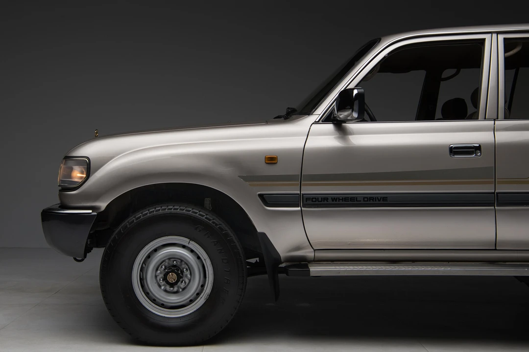 1994 Toyota J80 Land Cruiser - Image 16 of 31