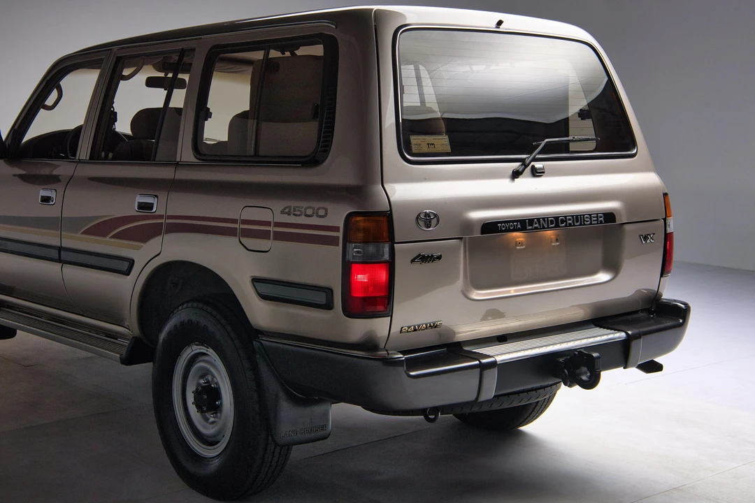 1994 Toyota J80 Land Cruiser - Image 19 of 31
