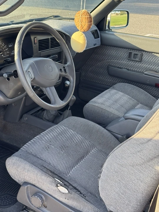 1994 Toyota T100 - Image 10 of 24