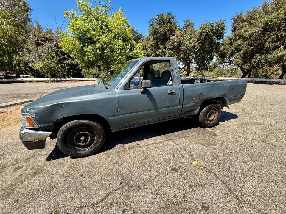 1994 Toyota Hilux 5th Gen - Image 5 of 20