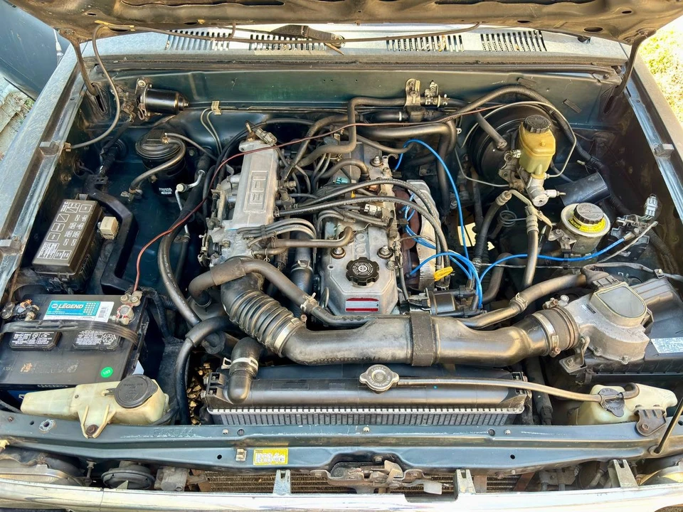 1994 Toyota Hilux 5th Gen - Image 2 of 20
