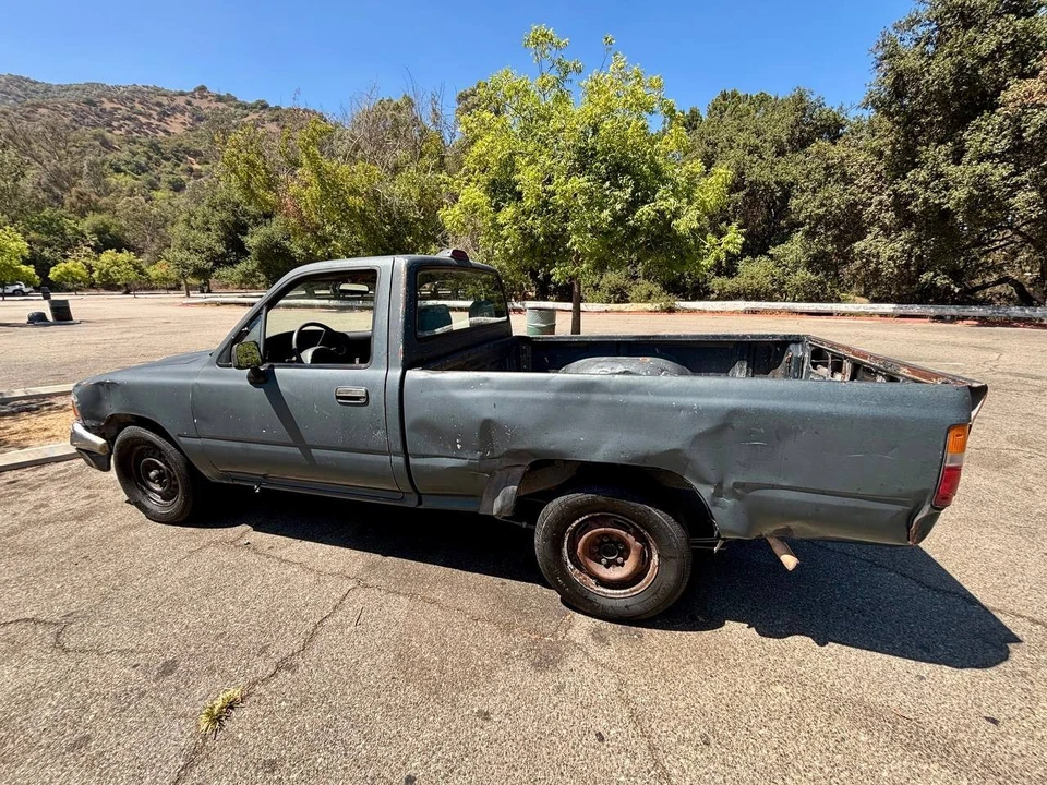 1994 Toyota Hilux 5th Gen - Image 14 of 20