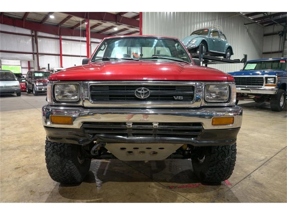 1994 Toyota Hilux 5th Gen - Image 13 of 31