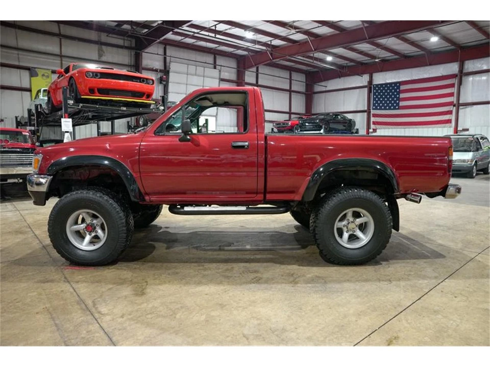 1994 Toyota Hilux 5th Gen - Image 4 of 31