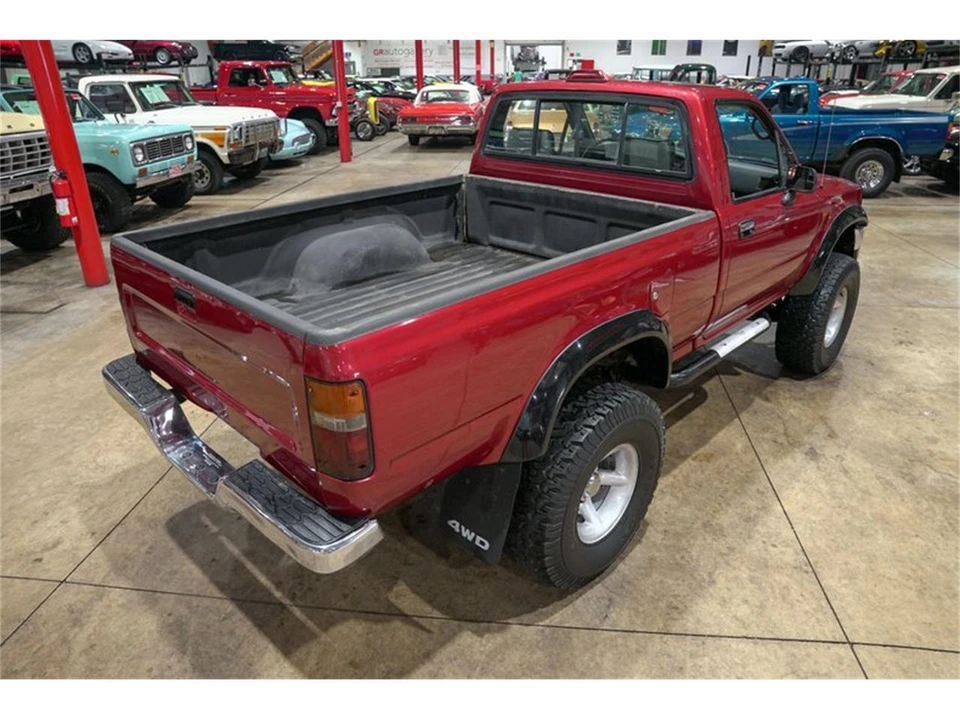 1994 Toyota Hilux 5th Gen - Image 17 of 31