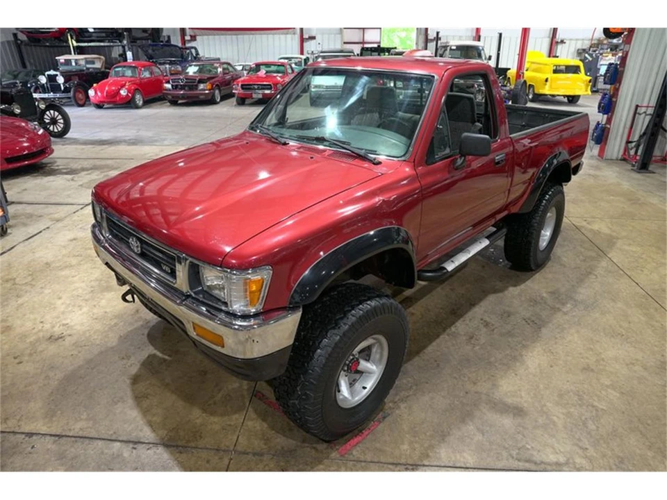 1994 Toyota Hilux 5th Gen - Image 15 of 31