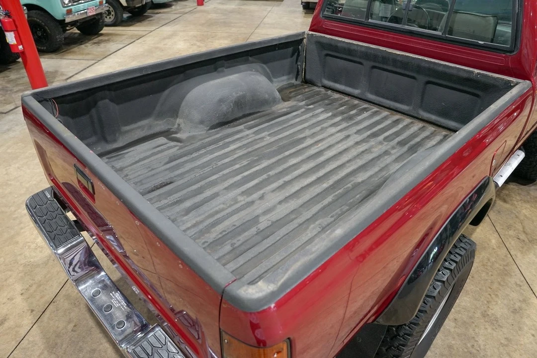 1994 Toyota - Image 8 of 31