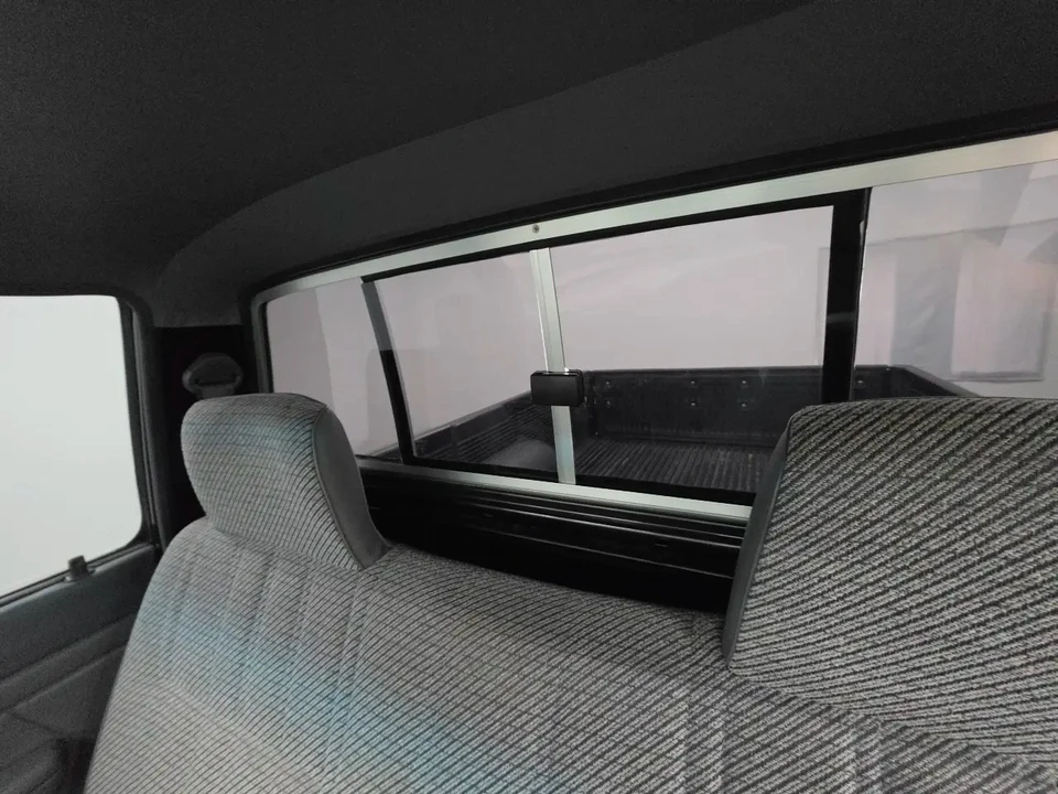 1994 Toyota Hilux 5th Gen - Image 23 of 30