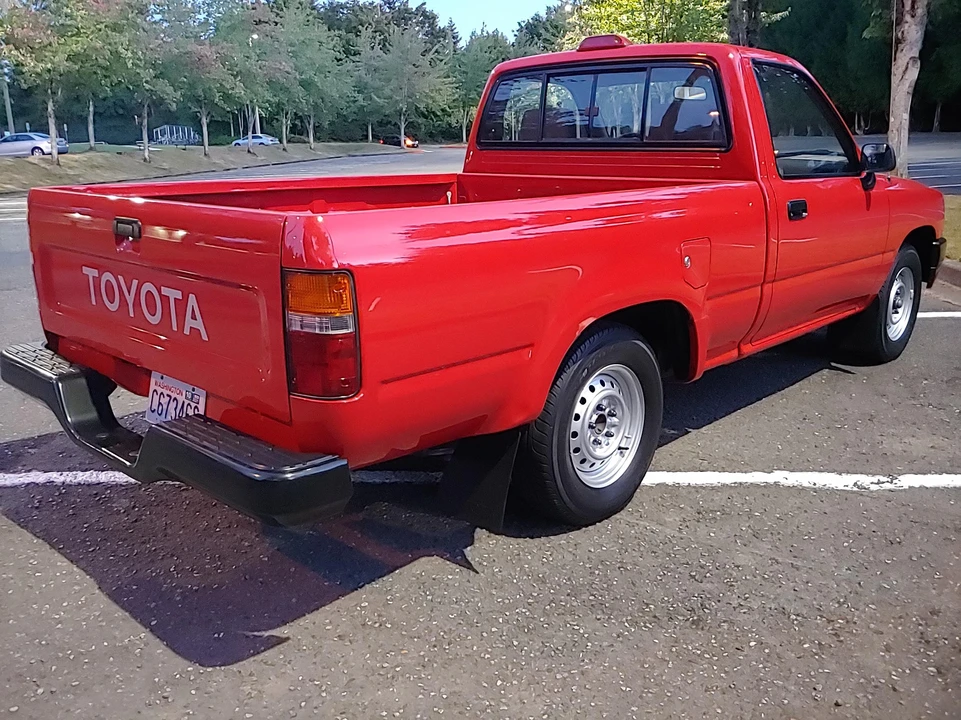 1994 Toyota Hilux 5th Gen - Image 24 of 31