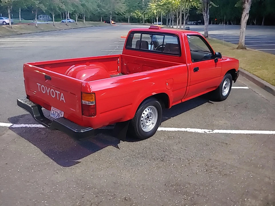 1994 Toyota Hilux 5th Gen - Image 23 of 31