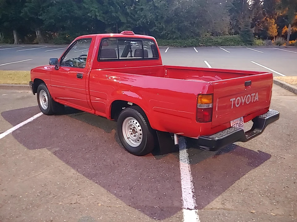 1994 Toyota Hilux 5th Gen - Image 21 of 31