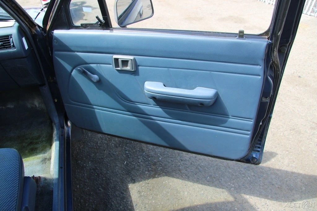 1994 Toyota Hilux 5th Gen - Image 20 of 21