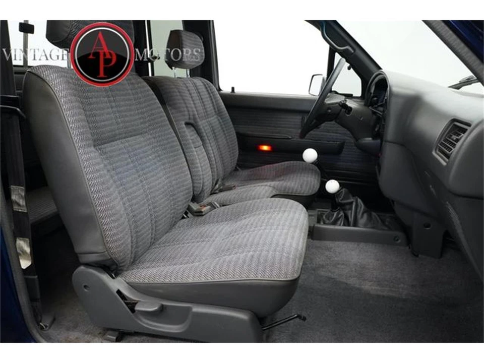 1994 Toyota Hilux 5th Gen - Image 5 of 31