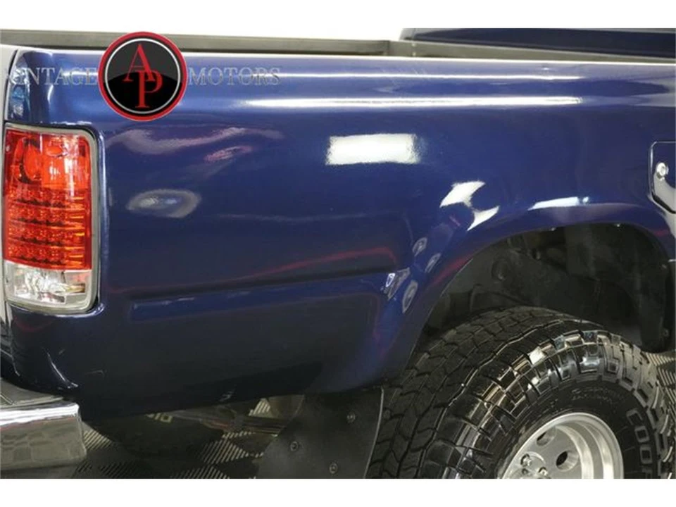 1994 Toyota Hilux 5th Gen - Image 25 of 31